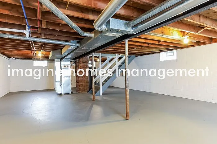 1952 Miriam Ave — Photo 12