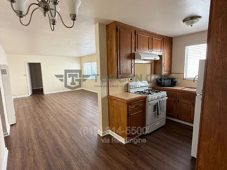 5447 Mildred St — Photo 11