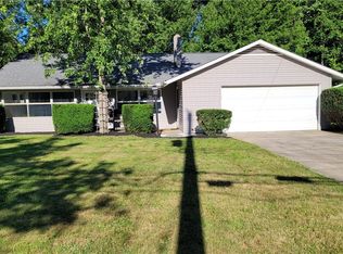 5455 Revere Dr, North Olmsted, OH 44070