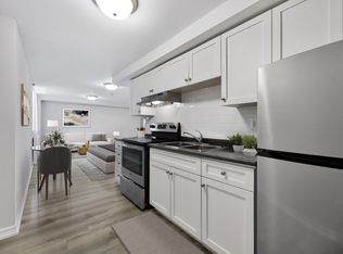 2110 Keele St #909, Toronto, ON M6M 3Z2