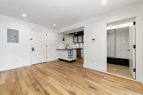 Rented by Dalan Rentals | media 2