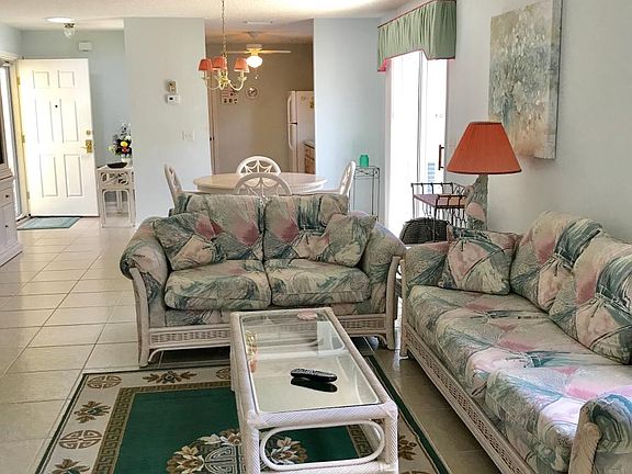 The open and comfortable dining area is perfect for relaxing