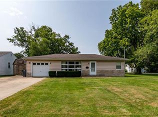 1427 W Waggoner St, Decatur, IL 62526