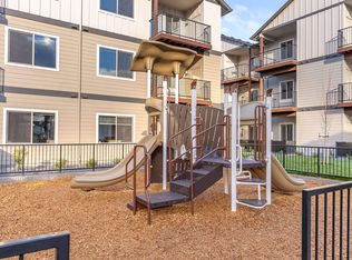 Woodburn Place Apartment Homes, Woodburn, OR 97071