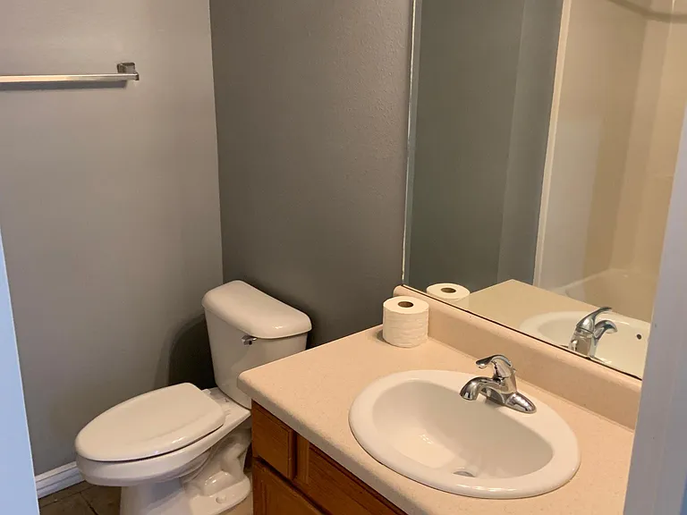 1660 N Willowbrook Dr — Photo 8