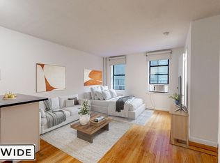 30 Charlton St APT 1D, New York, NY 10014