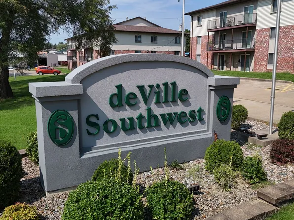 829 Southwest Blvd N, Jefferson City, MO 65109