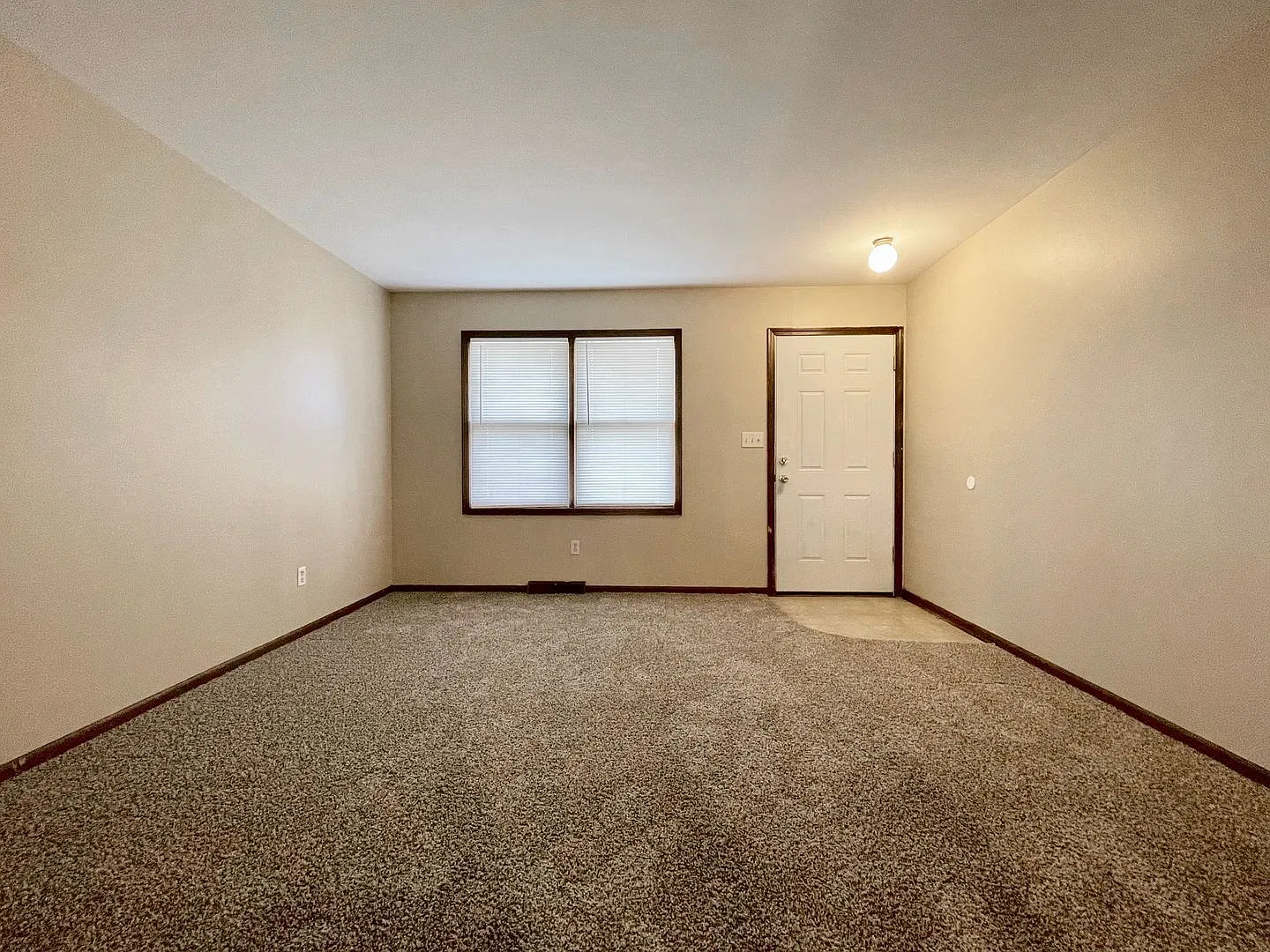 2 bed, 1.0 bath, 800 sqft, $1,495 — Photo 4