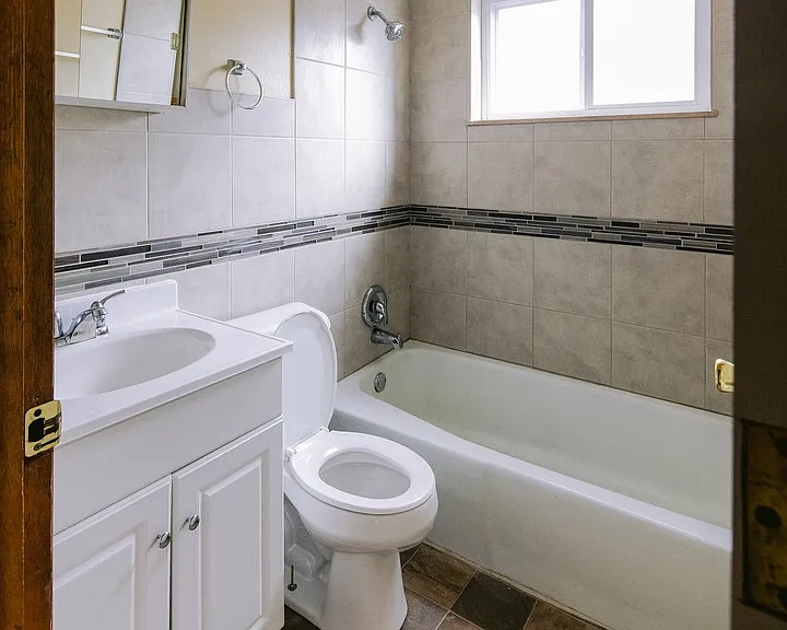 2 Bedroom On OSU Campus — Photo 7
