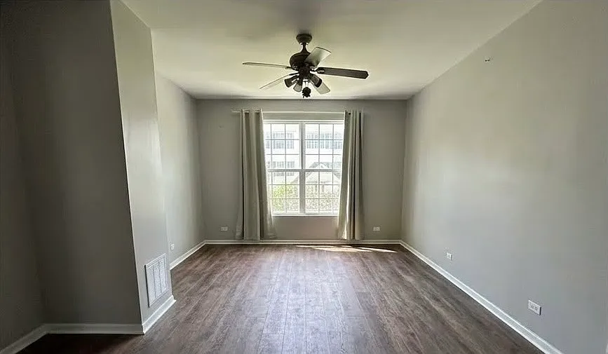 2 bed, 2.5 bath, 1512 sqft, $2,700 — Photo 2