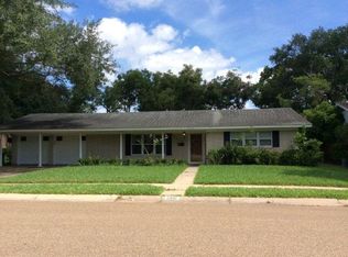 2306 E Loma Vista Ave, Victoria, TX 77901