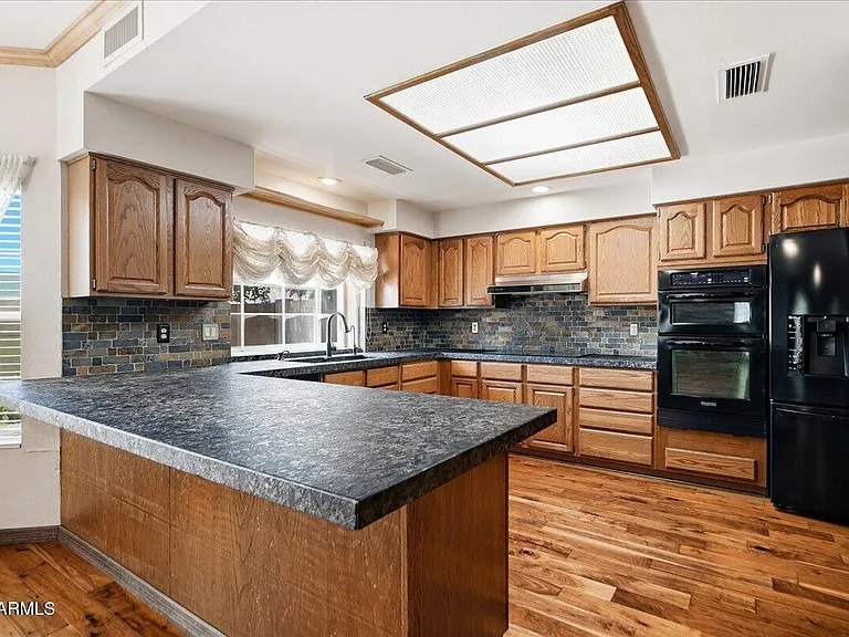 2157 E Alameda Dr — Photo 15
