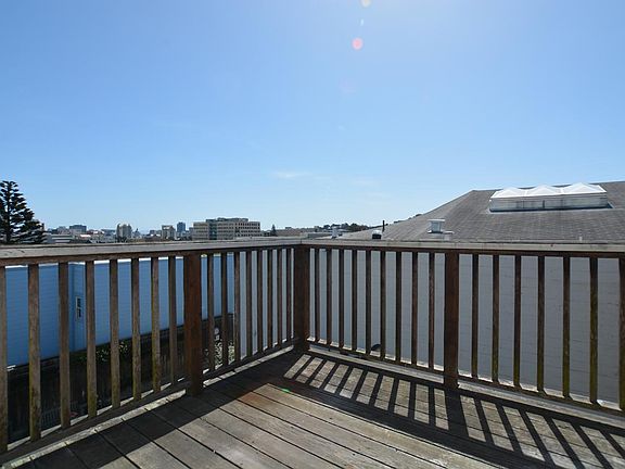 3rd image of 2885 Bush St APT 6