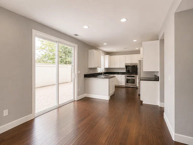 1867 Silk Wood Ln — Photo 19
