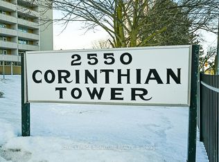 2550 Pharmacy Ave #1015, Toronto, ON M1W 1H9