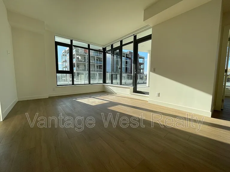 3699 Capozzi Rd #306 — Photo 5