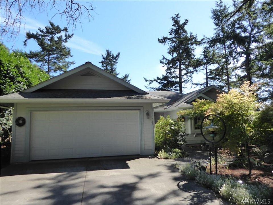 1st image of 121 Vista Blvd