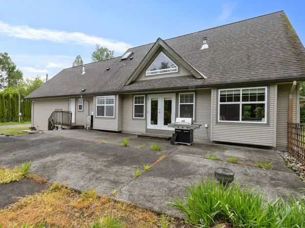 9955 Odell St, Maple Ridge, BC V2W 1M5