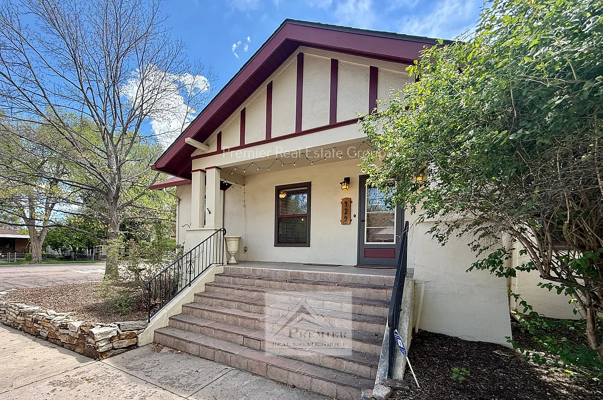 Building Photo - 429 E San Rafael St