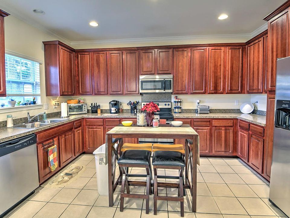 Cherrywood cabinets in kitchen