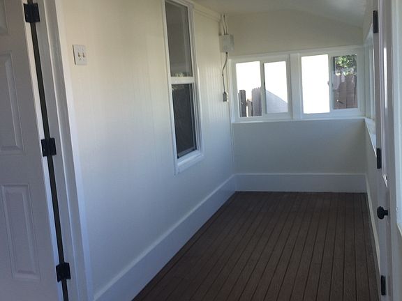 Mudroom/Front Entry
