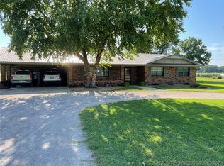9705 S Lone Cedar Rd, Mannsville, OK 73447