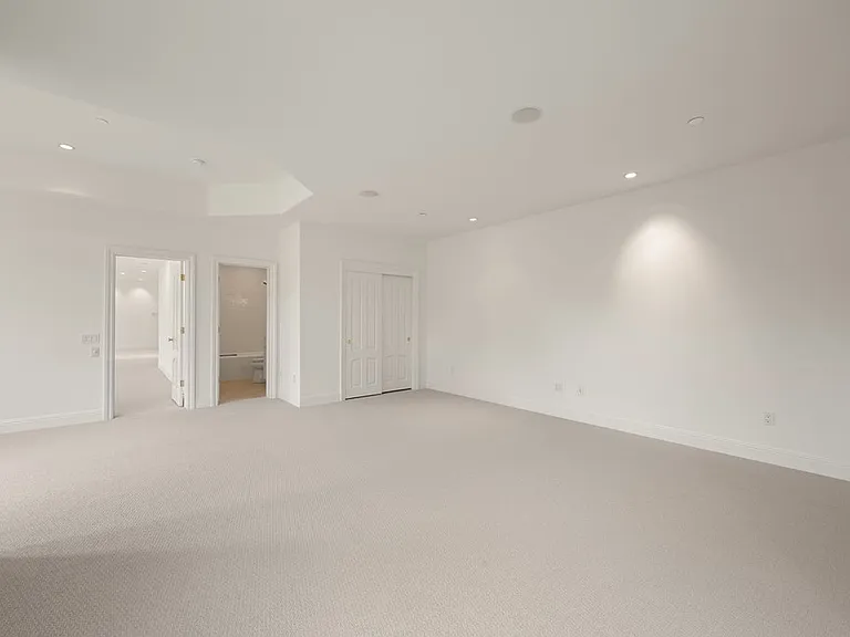 10 Warrens Way — Photo 37