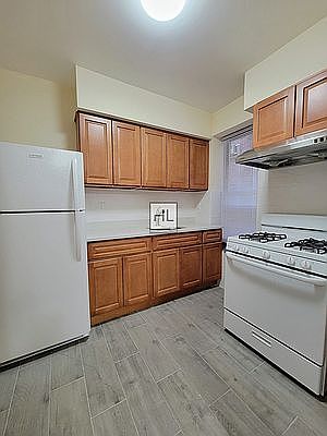 4th image of 430 61st St #1A