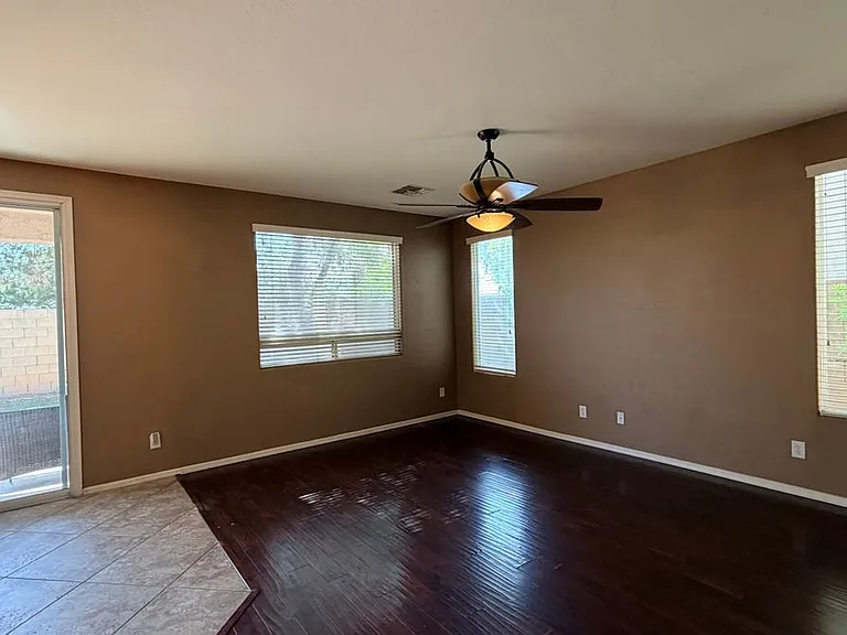 2129 S Jacana Ln — Photo 11