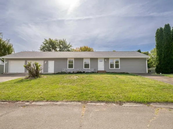 221 W Paulette Ave, Gaston, IN 47342