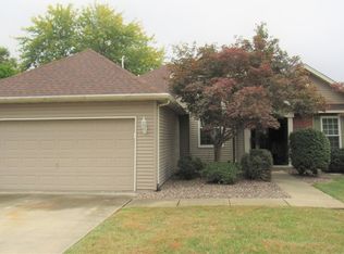 3272 Tanglebrook Dr, Shiloh, IL 62221