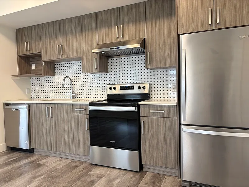 320 Mills Rd — Photo 2