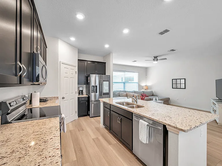 4966 Avalon Park Blvd — Photo 21
