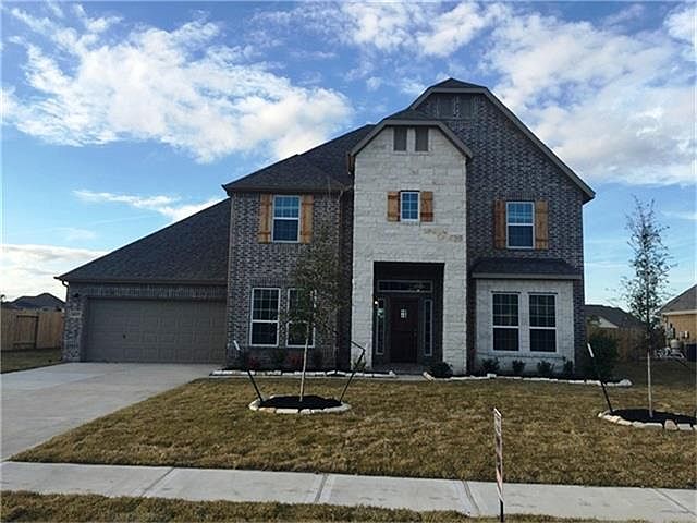 1st image of 4023 Broadmoor Dr