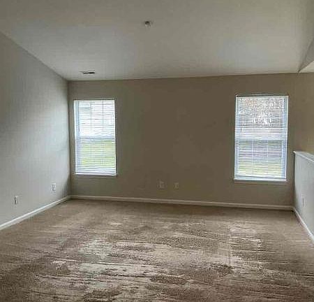 2nd image of 9698 Gibbon Ln