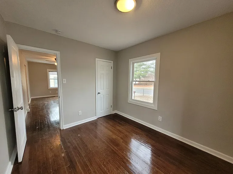 2237 S Union St — Photo 18