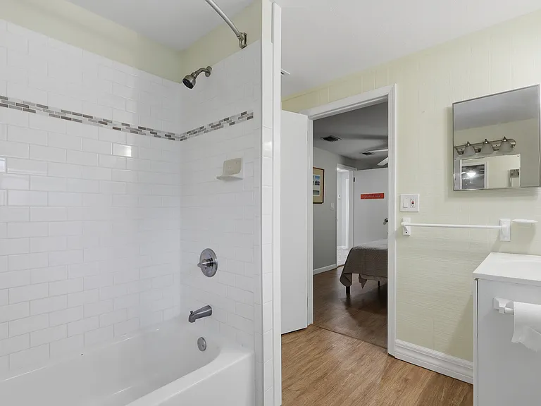 587 Dixie Hwy — Photo 12