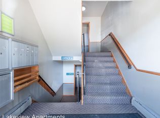 650 10th St NW APT 9, New Brighton, MN 55112