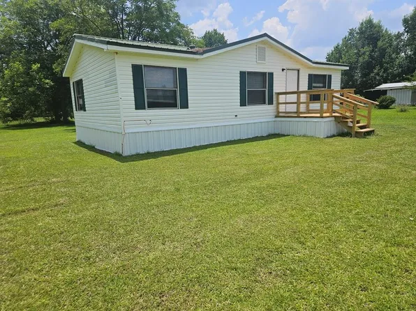 219 W Cypress St, Rebecca, GA 31783