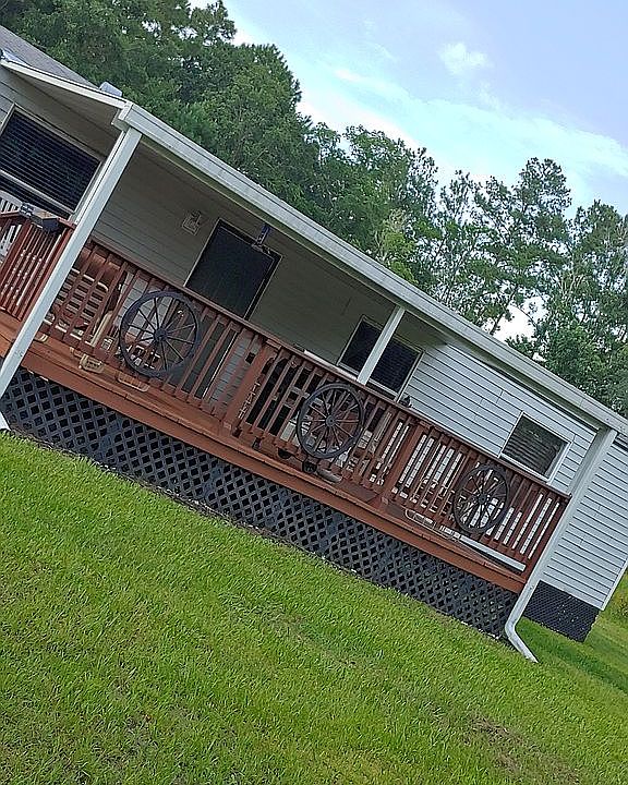 1st image of 33339 Evergreen Rd