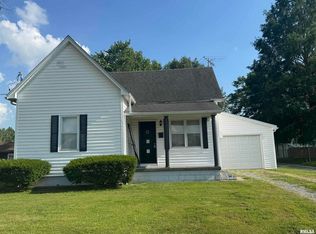 1607 W Cherry St, Marion, IL 62959