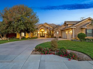 2527 Meadow View Rd, Hanford, CA 93230