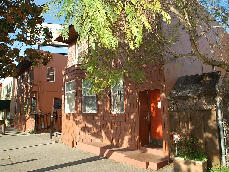 2930 Adeline St — Photo 7