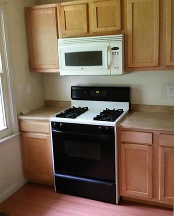 4th image of 9 Durness Ct Unit 31E