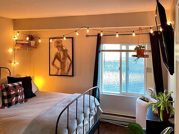 3rd image of 1700 Lake Park Dr SW APT 11