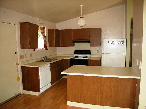 Open kitchen