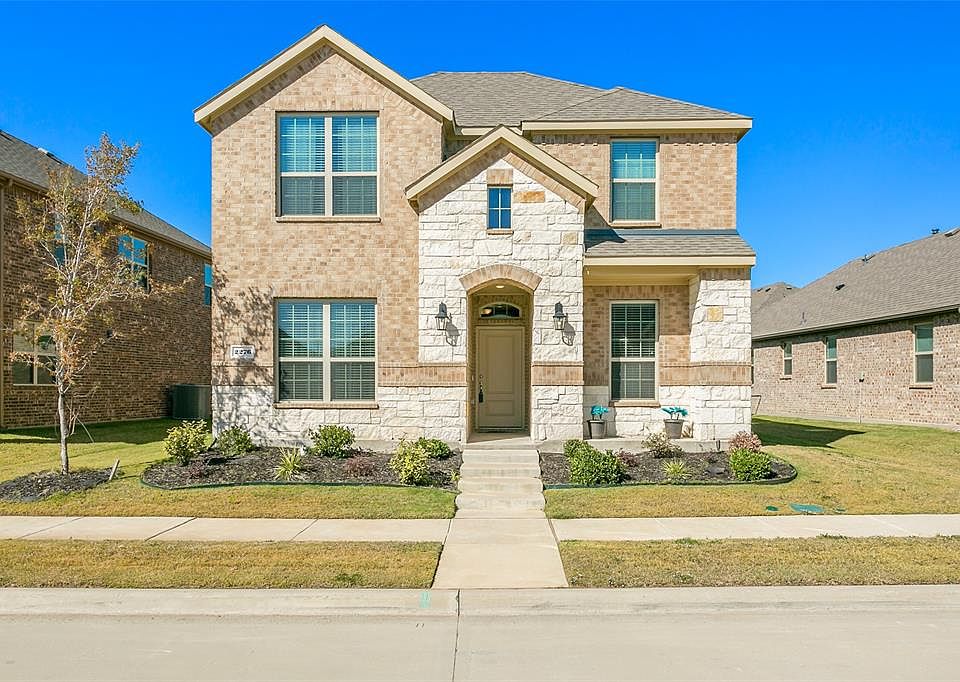1st image of 2276 Miramar Dr