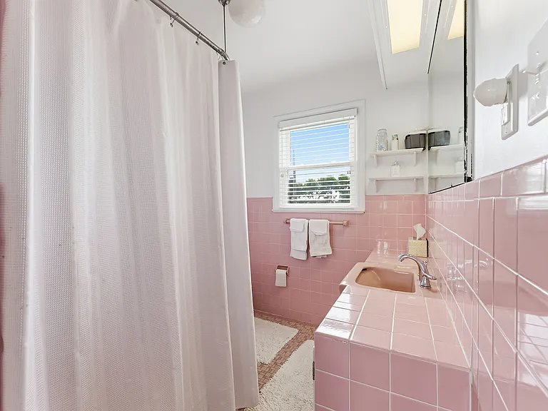 8111 Atlantic Ave — Photo 26