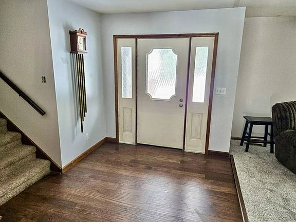 3rd image of 362 Flax Island Rd