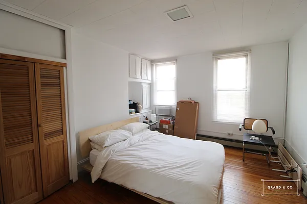 Rented by Grand & Co. | media 30